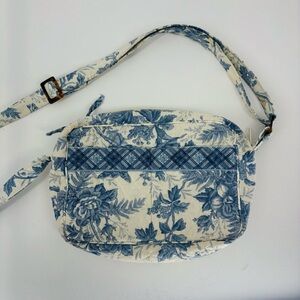 Vera Bradley blue toile quilted cotton crossbody bag rare floral retired purse